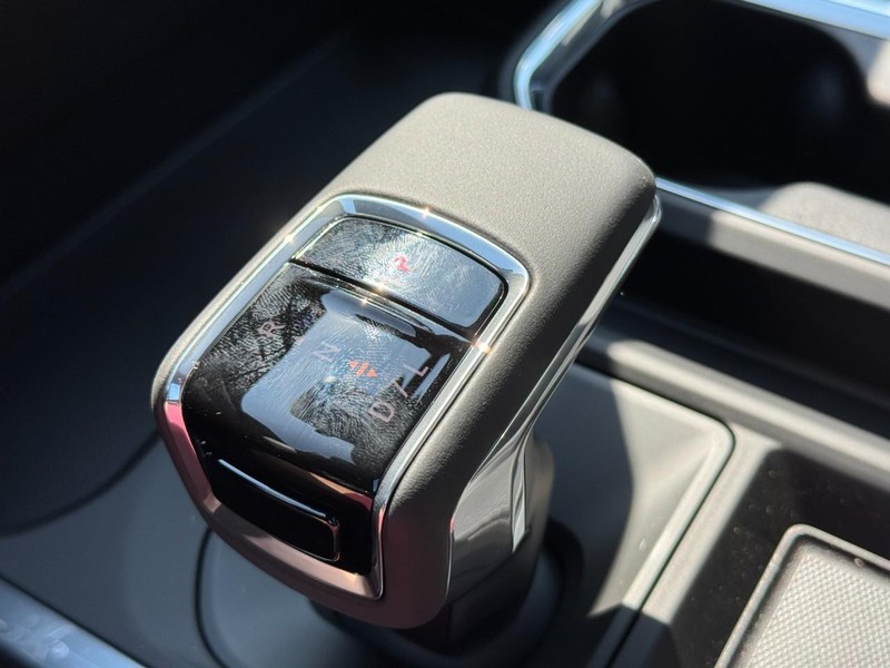 GMC Sierra 1500 Vehicle Image 14