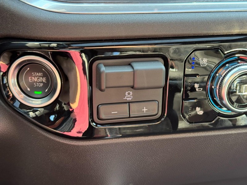 GMC Sierra 1500 Vehicle Image 15