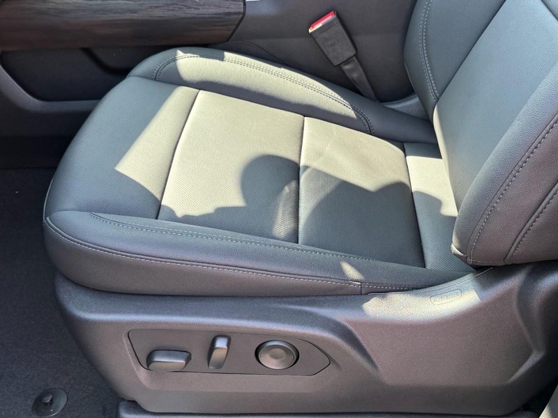 GMC Sierra 1500 Vehicle Image 17