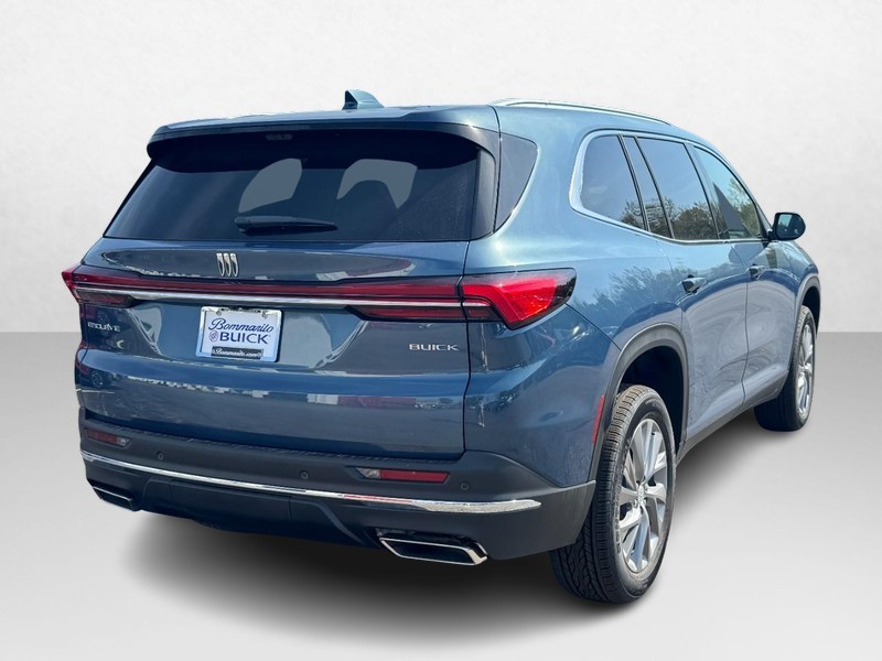 Buick Enclave Vehicle Image 03
