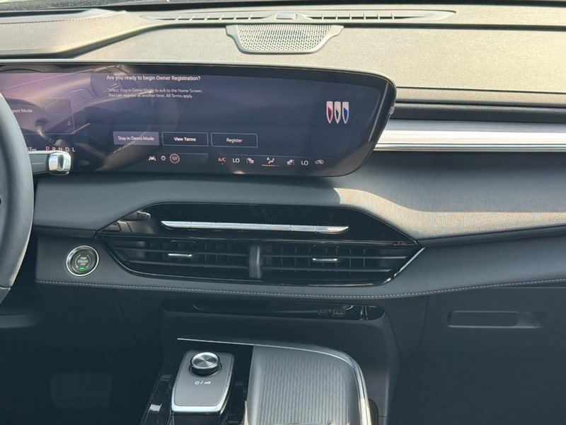 Buick Enclave Vehicle Image 08