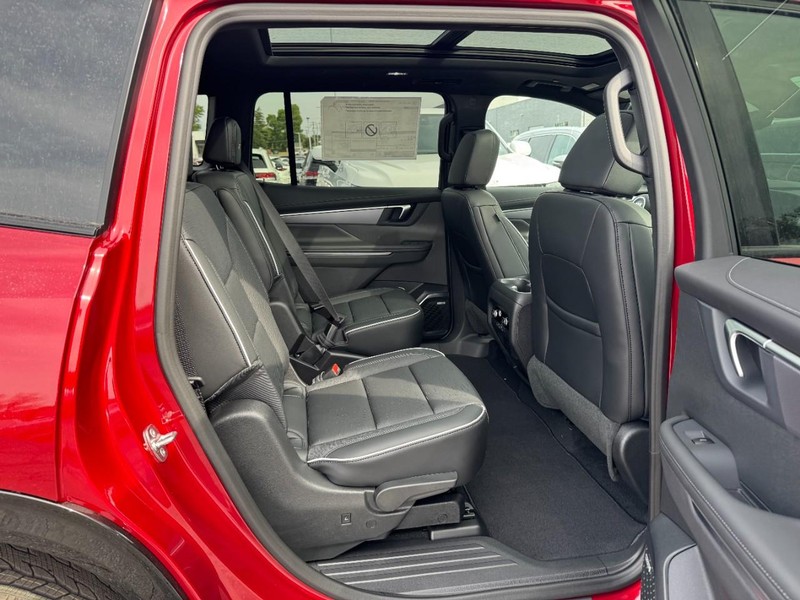 Buick Enclave Vehicle Image 04