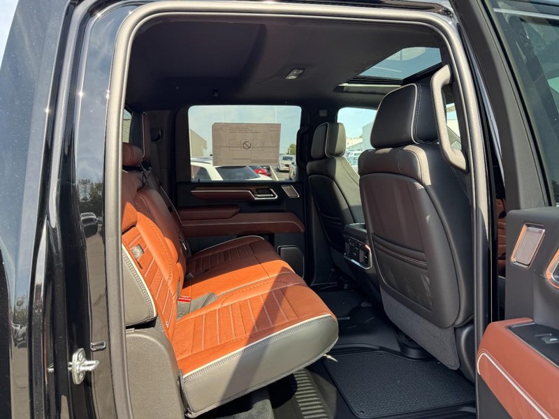 GMC Sierra 2500HD Vehicle Image 04