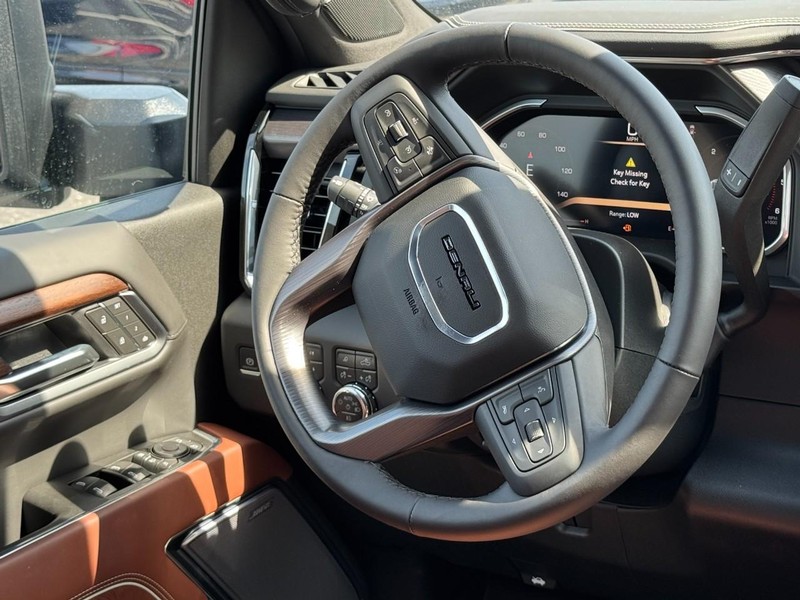 GMC Sierra 2500HD Vehicle Image 07