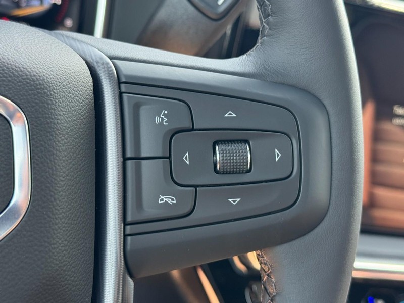 GMC Sierra 2500HD Vehicle Image 13