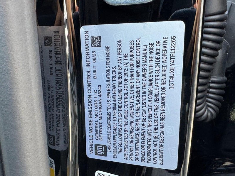 GMC Sierra 2500HD Vehicle Image 17