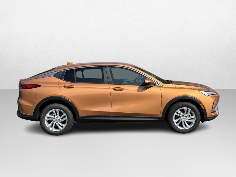 Buick Envista Vehicle Image 02