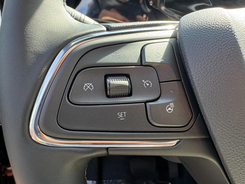 Buick Envista Vehicle Image 10