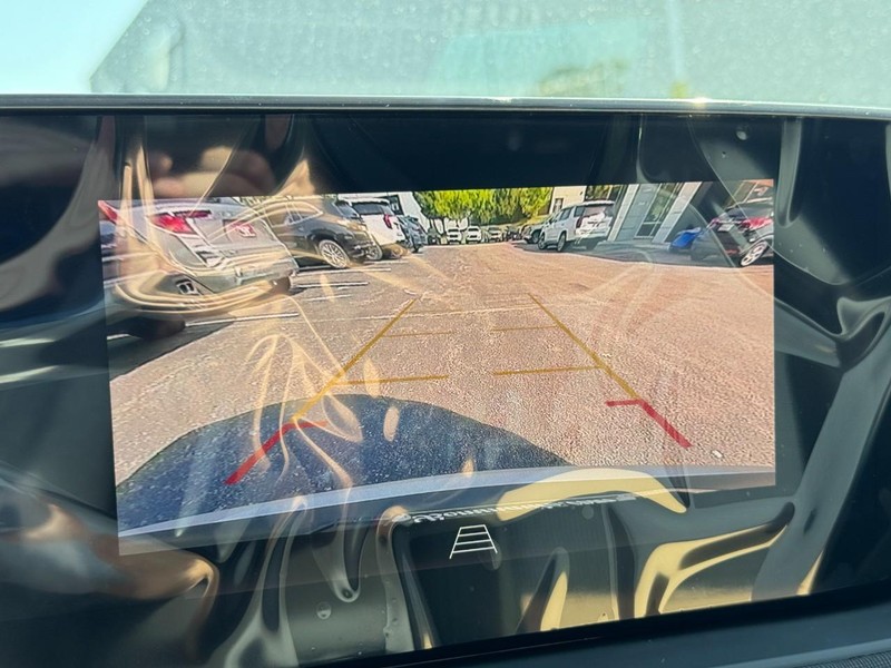 Buick Envista Vehicle Image 14