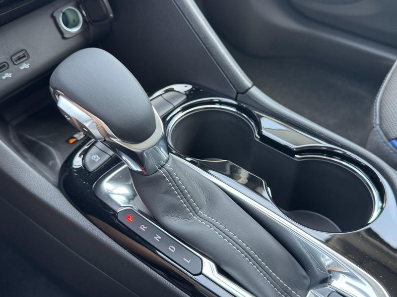 Buick Encore GX Vehicle Image 12