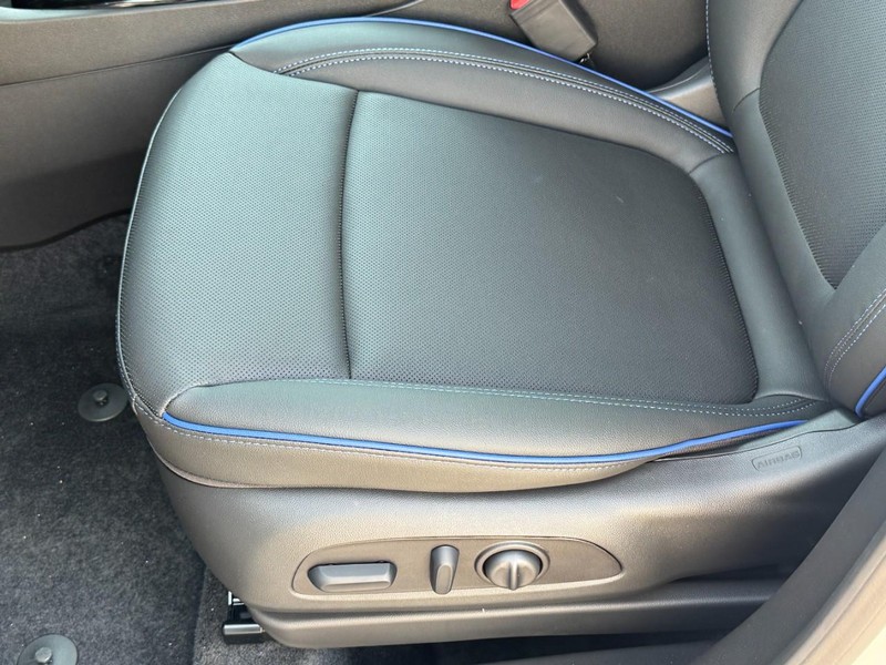 Buick Encore GX Vehicle Image 15