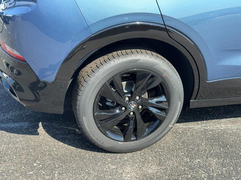 Buick Encore GX Vehicle Image 04