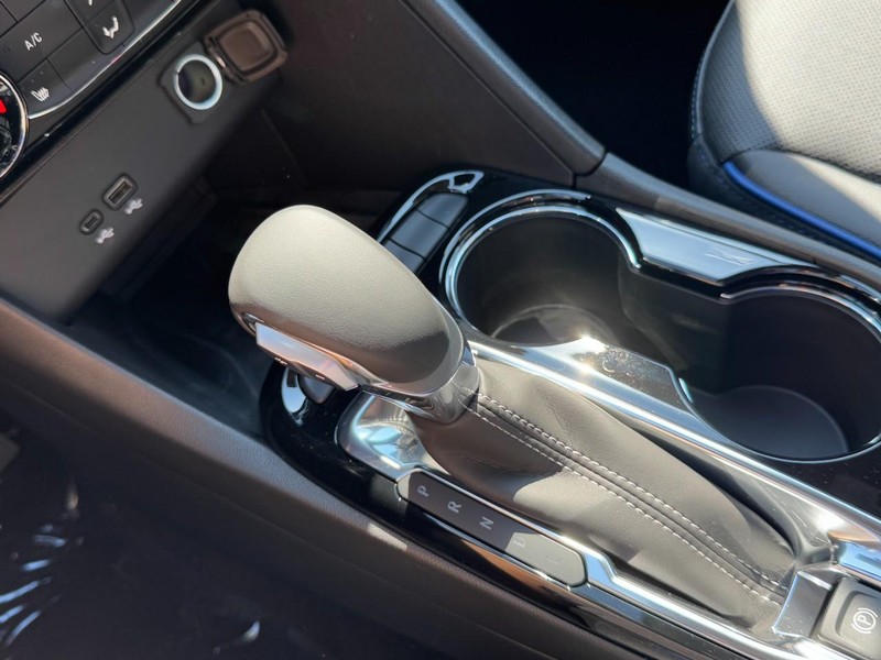 Buick Encore GX Vehicle Image 12