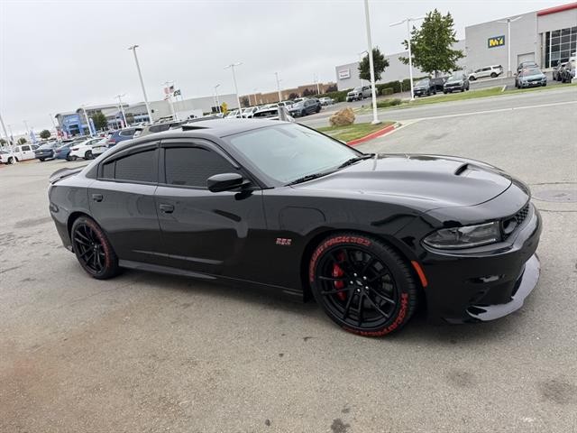Dodge Charger Vehicle Full-screen Gallery Image 07