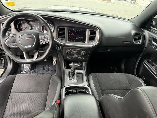 Dodge Charger Vehicle Full-screen Gallery Image 17