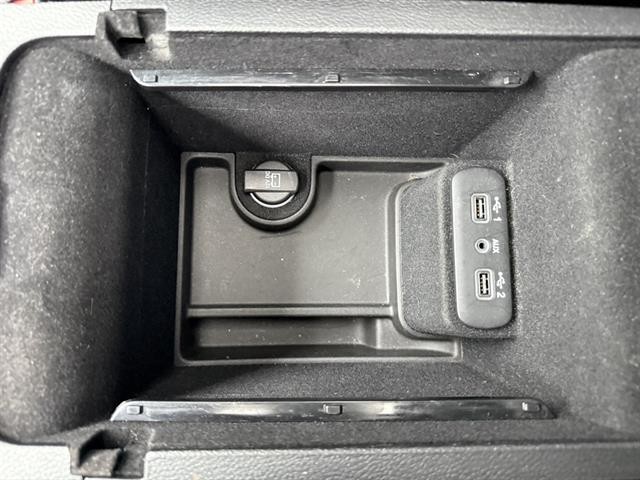 Dodge Charger Vehicle Full-screen Gallery Image 28