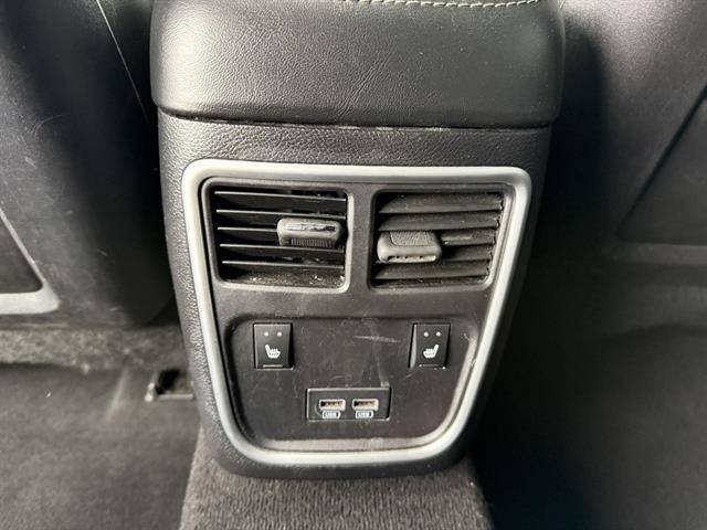 Dodge Charger Vehicle Full-screen Gallery Image 30
