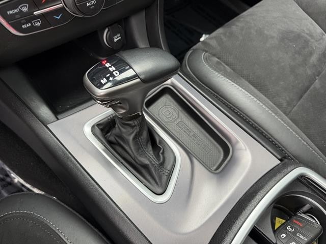 Dodge Charger Vehicle Full-screen Gallery Image 32