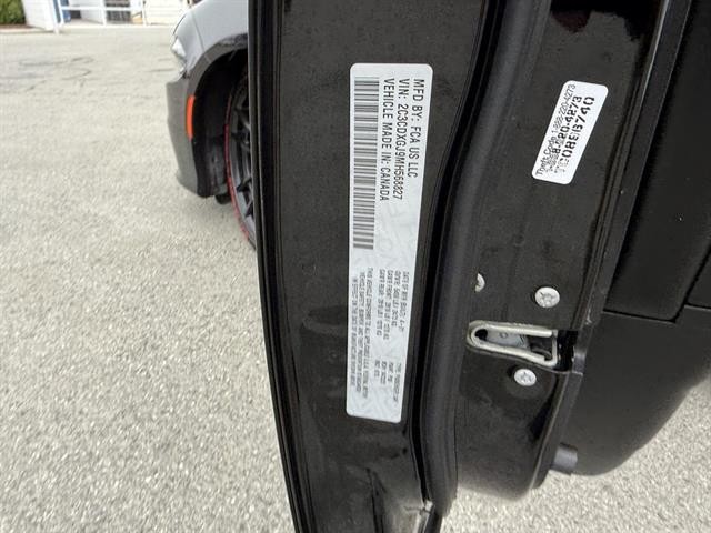 Dodge Charger Vehicle Full-screen Gallery Image 36