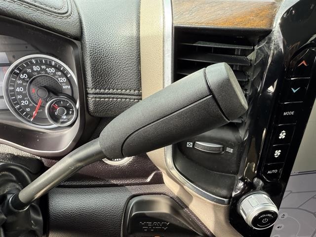 Ram 2500 Vehicle Full-screen Gallery Image 33