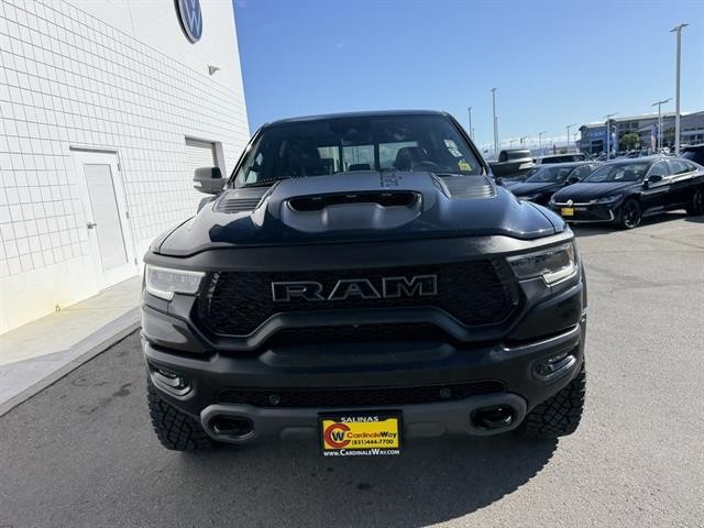 Ram 1500 Vehicle Full-screen Gallery Image 09