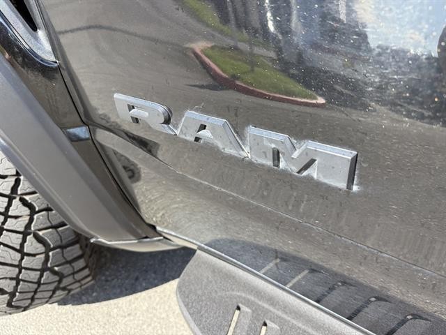 Ram 1500 Vehicle Full-screen Gallery Image 13