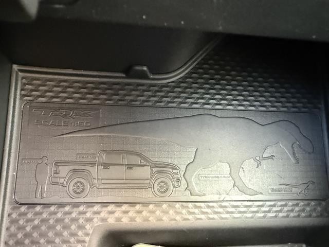 Ram 1500 Vehicle Full-screen Gallery Image 31