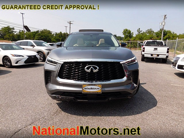 INFINITI QX60 Vehicle Full-screen Gallery Image 03
