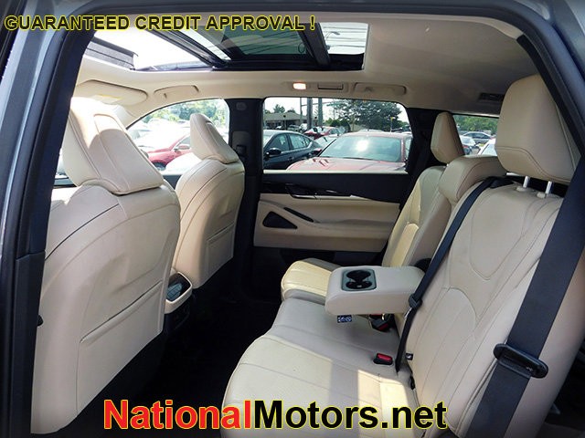 INFINITI QX60 Vehicle Full-screen Gallery Image 10