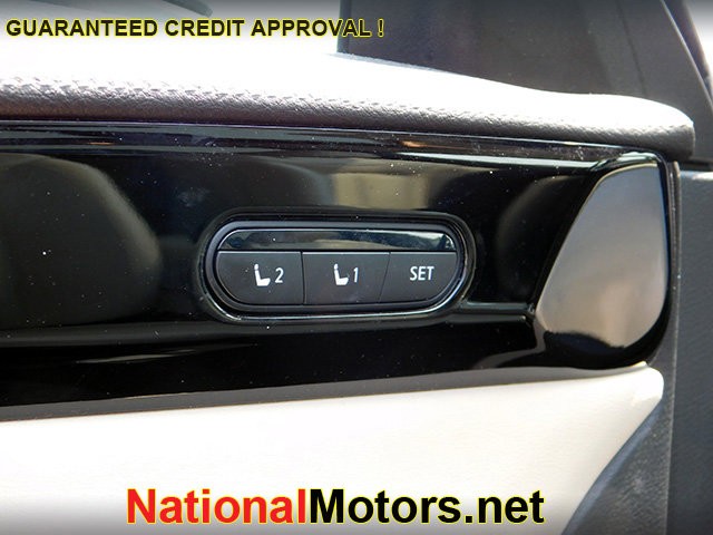 INFINITI QX60 Vehicle Full-screen Gallery Image 14