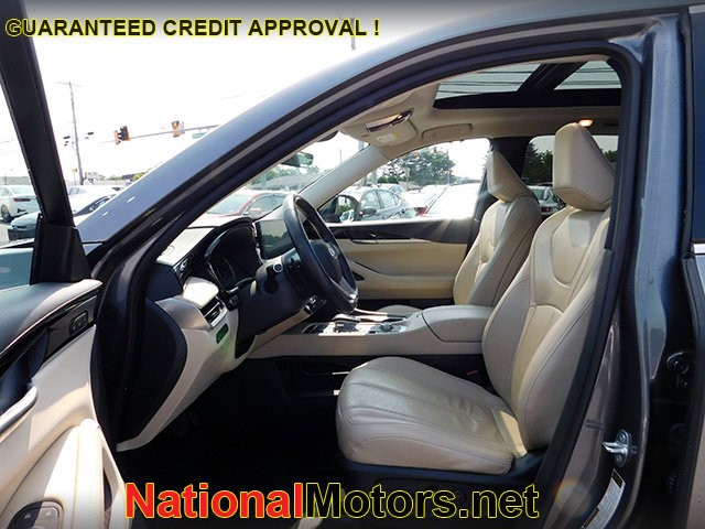 INFINITI QX60 Vehicle Full-screen Gallery Image 15