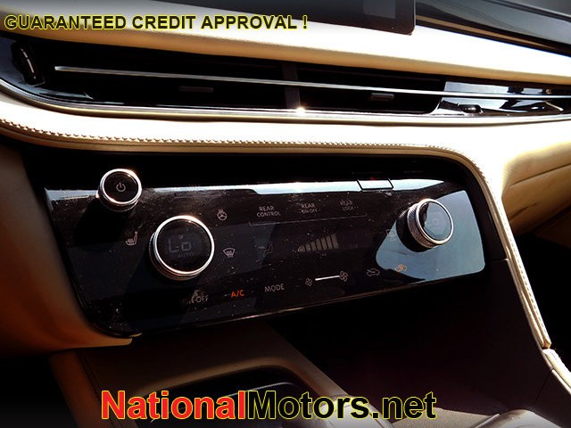 INFINITI QX60 Vehicle Full-screen Gallery Image 20