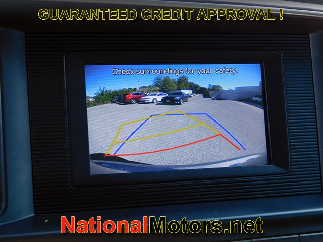 Hyundai Elantra Vehicle Full-screen Gallery Image 15