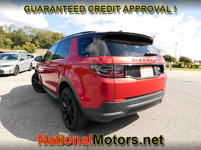 Land Rover Discovery Sport Vehicle Full-screen Gallery Image 05