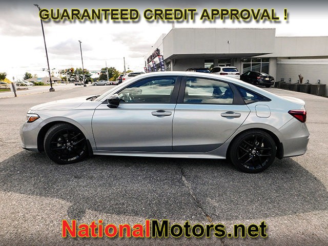 Honda Civic Sedan Vehicle Full-screen Gallery Image 02