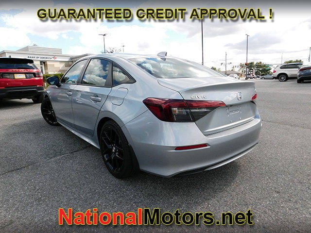 Honda Civic Sedan Vehicle Full-screen Gallery Image 03