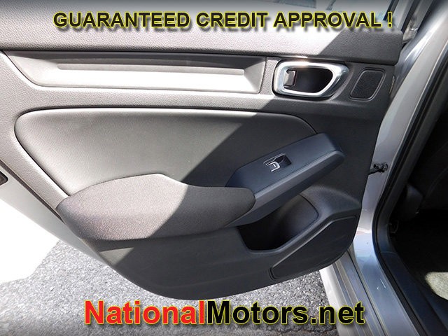 Honda Civic Sedan Vehicle Full-screen Gallery Image 07
