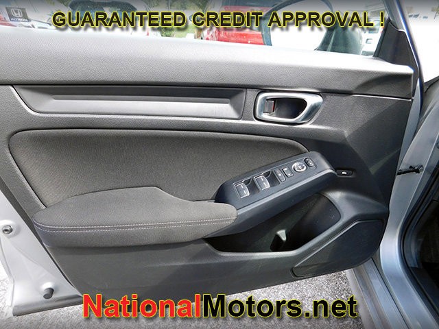 Honda Civic Sedan Vehicle Full-screen Gallery Image 10