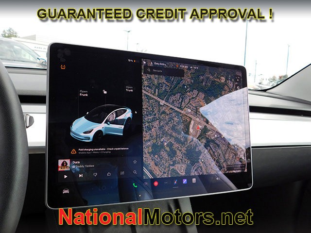 Tesla Model 3 Vehicle Full-screen Gallery Image 17