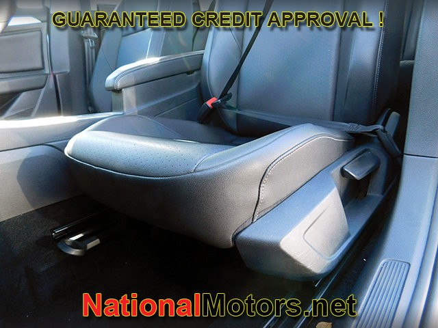 Volkswagen Jetta Vehicle Full-screen Gallery Image 14