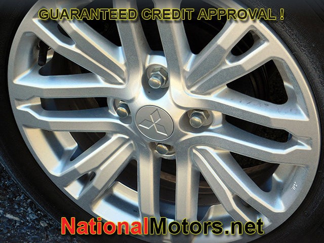 Mitsubishi Mirage G4 Vehicle Full-screen Gallery Image 07