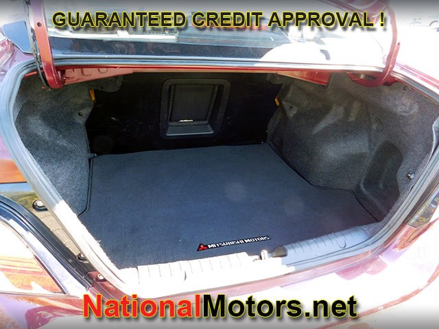 Mitsubishi Mirage G4 Vehicle Full-screen Gallery Image 08