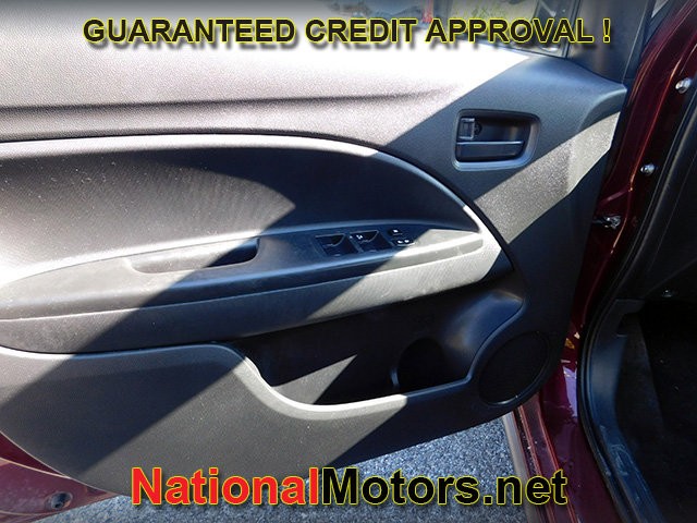 Mitsubishi Mirage G4 Vehicle Full-screen Gallery Image 12
