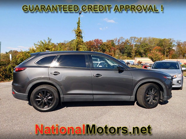 Mazda CX-9 Vehicle Full-screen Gallery Image 02