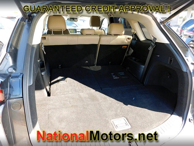 Mazda CX-9 Vehicle Full-screen Gallery Image 06