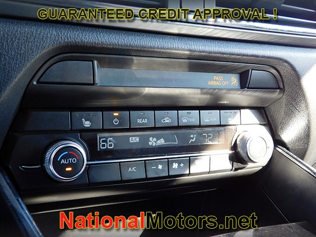 Mazda CX-9 Vehicle Full-screen Gallery Image 18