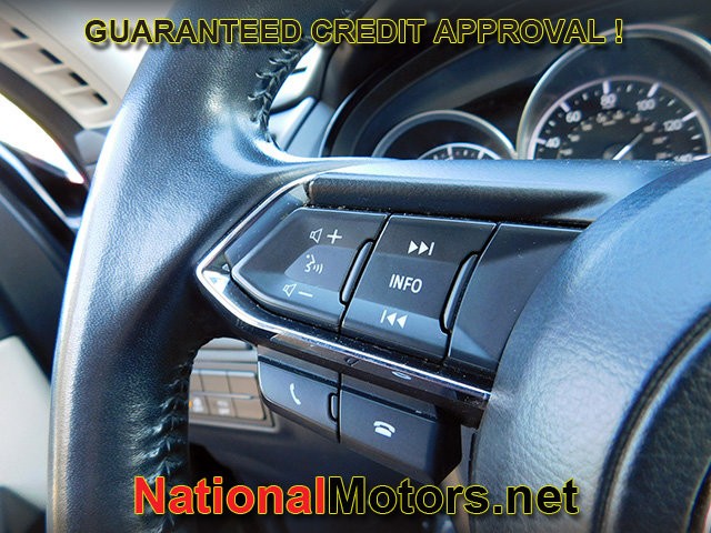 Mazda CX-9 Vehicle Full-screen Gallery Image 22