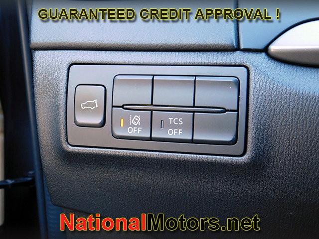 Mazda CX-9 Vehicle Full-screen Gallery Image 24