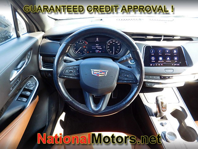 Cadillac XT4 Vehicle Full-screen Gallery Image 10