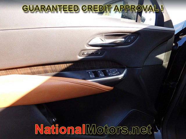 Cadillac XT4 Vehicle Full-screen Gallery Image 11